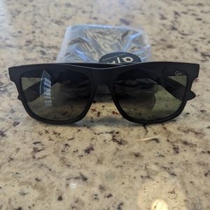 Quay Australia PopSugar 1.3 Black Sunglasses